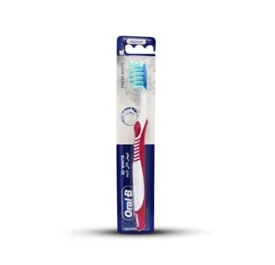 ORAL-B 3D WHITE FRESH WHITE MEDIUM