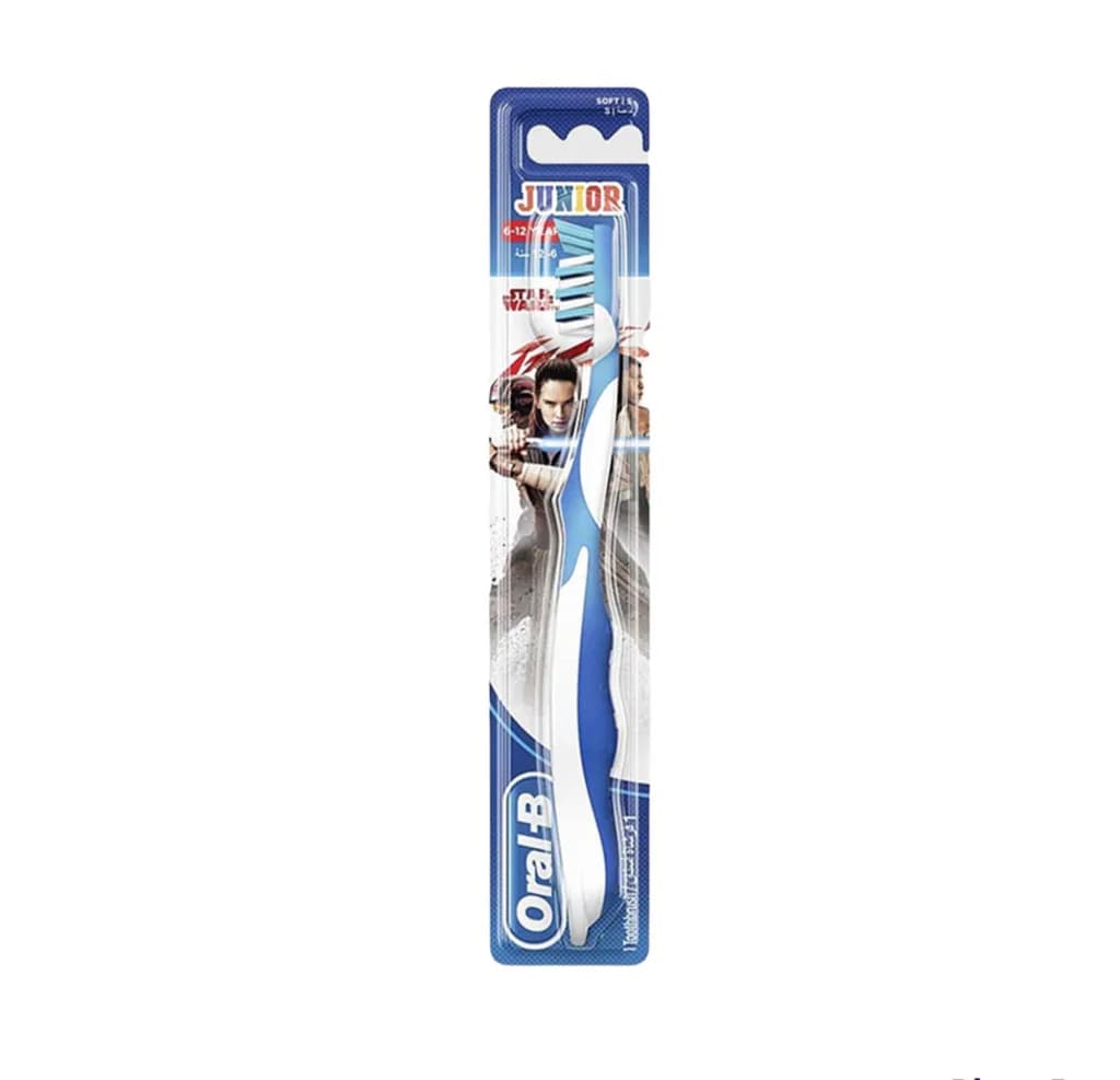 Oral B Junior Star Wars Soft Toothbrush (6-12 Years)